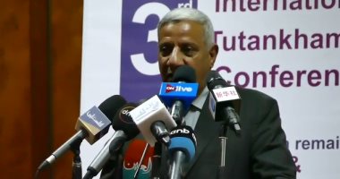 بالصور.. مشرف المتحف الكبير: توت عنخ آمون مادة دسمة للباحثين