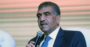 وزير قطاع الأعمال العام يعتمد تغييرات القابضة للأدوية غدًا الأحد