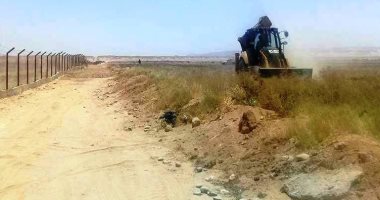 بالصور.. تنفيذ إزالة 13 حالة تعدٍ بالبناء حول مطار سوهاج الدولى