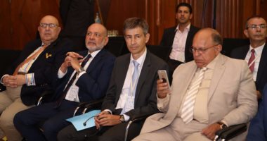 بالصور.. السفير السويسرى: بلادى قامت بتنقية ثلثى ذهب العالم خلال العام الماضى