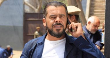 بالصور.. لأجل "الحرباية" منذر رياحنة داخل علينا فى رمضان بـ"كرشه"