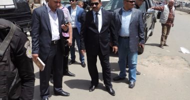 بالصور.. مدير أمن الاسكندرية يقود حملة رفع أشغالات أسفل كوبرى العوايد‎