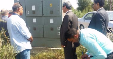 بالصور.. النيابة الإدارية ترصد إهمال كهرباء دكرنس