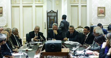 بالصور.. وكيلا "تعليم البرلمان" يهددان بالاستقالة بسبب مستحقات التعليم فى الموازنة