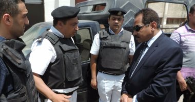 مدير أمن الإسكندرية يتفقد تأمين خدمات الكنائس بالمحافظة
