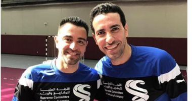 أبو تريكة ينشر صورته مع تشافى معلقا: انتظرونا فى رمضان