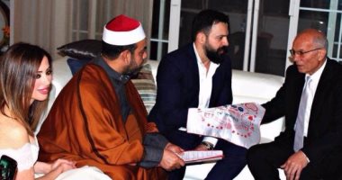 من المصريين للسوريين كندة خدت عمرو وفاء خدت تيم.. كلام سوشيال خلصانة بجوازة