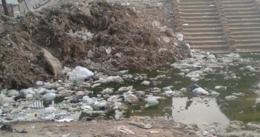 بالصور.. قارئ يشكو من طفح المجارى وتراكم القمامة بحى المرج