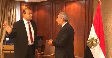 وزير التجارة والصناعة يستقبل صاحب مبادرة "ابدأ بنفسك"