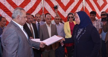 محافظ الشرقية ومدير الأمن ورئيس جامعة الزقازيق يزورون مستشفى المبرة