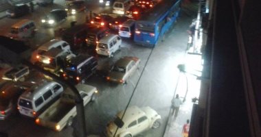 زحام مرورى بسبب حادث تصادم 3 سيارات أعلى الطريق الدائرى