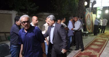 عبد الفتاح والشناوى وشطة يؤدون واجب العزاء فى مصطفى الكيلانى