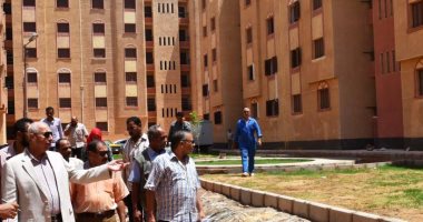   بالصور ..محافظ أسوان يتفقد إسكان الأوقاف تمهيداً لتسليم الوحدات 