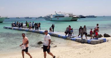 بالصور.. البحر الأحمر وجهة المصيفين.. والأسعار فى متناول الجميع