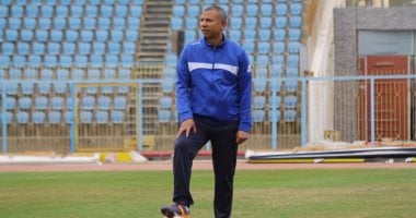 العيسوى يمنح ناشىء الإسماعيلى "قبلة الحياة" 