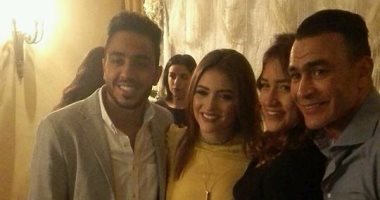 بالفيديو.. كهربا وشدوى الحضرى يحتفلان بالخطوبة على أنغام "5 خمسات"