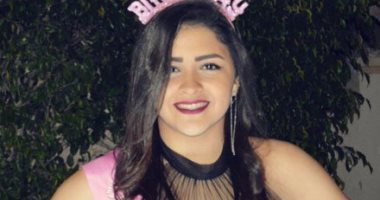 قبل حفل الخطوبة الليلة ..شاهد 10 صور لعروسة كهربا مع والدها الحضرى 