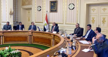 الحكومة: 3200 مزلقان سكة حديد "عشوائى وغير شرعى" أقيمت فى السنوات الماضية