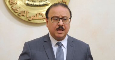 "الاتصالات" الحصان الأسود لعام 2017..والقاضى ينجح فى تشغيل 4G وإطلاق "WE"