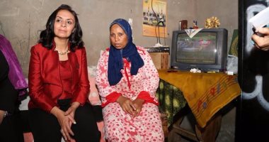 رئيسة القومى للمرأة تطرق أبواب السيدات بالبحر الأحمر وتلتقى 40 سيدة بالغردقة