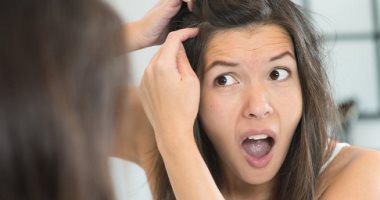 9 أسباب للشيب المبكر.. أبرزها خلل فى الجينات