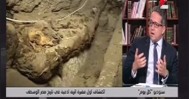 وزير الآثار: القطع الأثرية الموجودة بالمخازن أكثر مرة ونصف من المتاحف