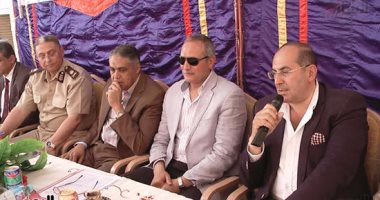 بحضور المحافظ ومدير الأمن والد ضحية يتنازل عن الكفن فى صلح بين عائلتين بسوهاج