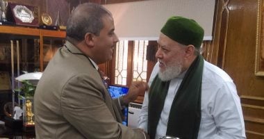 على جمعة يزور القائم بعمل رئيس جامعة الأزهر الجديد ويهنئه بالمنصب