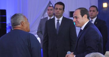 السيسى لرئيس الرقابة الإدارية: المفروض تعرض تفاصيل كل مشروع وده اتفاقنا