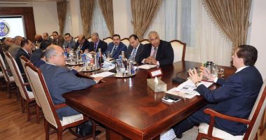 تفعيل نظام الشباك الواحد بالجوازات لإنجاز أوراق المصريين المقيمين بالخارج
