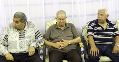 بالصور.. أبو رجيلة وسيد يوسف وزادة وفهيم عمر فى عزاء مصطفى الكيلانى