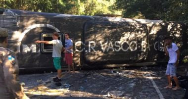 بالصور.. إصابة عشرات اللاعبين فى حادث حافلة فريق برازيلى