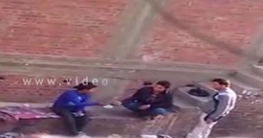 بالفيديو.. قارئ يرصد تجارة المخدرات فى البدرشين.. ونائب: مسجلون خطر