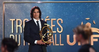 كافانى أفضل لاعب بالدورى الفرنسى وموناكو يسيطر على التشكيل المثالى