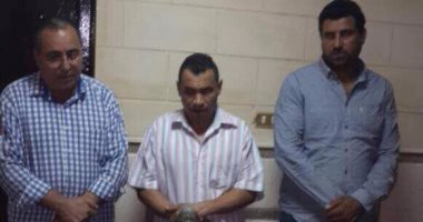 سقوط مدرس وآخرين أثناء تهريبهم قطعا أثرية لبيعها بطريق الكريمات