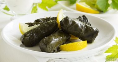 طريقة عمل محشى ورق العنب 