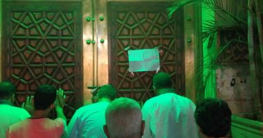 مدير أوقاف السيدة زينب: غلق ضريح سيدى على زين العابدين بسبب تعرضه لحريق