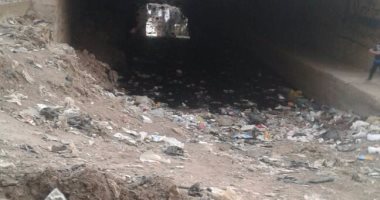 بالصور.. نفق أسفل دائرى المرج مغلق بسبب مياه الصرف.. والأهالى يستغيثون