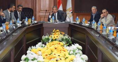 وزير الرياضة يناقش آخر الاستعدادات لتنظيم بطولة كأس العالم للسلة فى مصر