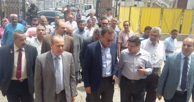 وزير النقل يتفقد سكك حديد دمياط.. ويؤكد: انتهينا من دراسة ازدواج خط المنصورة