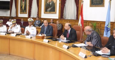 محافظ القاهرة: لن نمس أى مصنع ينتج فعليا وسنقنن أوضاعه لاسترداد حق الدولة