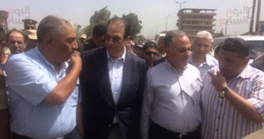 وزير الرى يتفقد إزالة التعديات على أملاك الدولة بالدقهلية