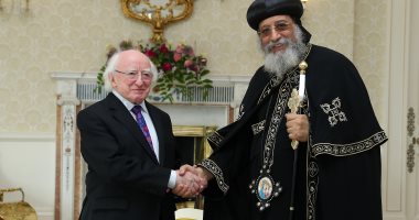 بالصور.. البابا تواضروس يصل إيرلندا ويلتقى رئيسها فى جولته بإنجلترا