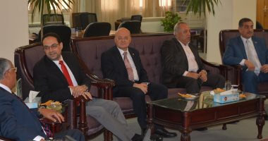 رئيس جامعة الزقازيق يستقبل رئيس الجهاز المركزى للتنظيم والإدارة