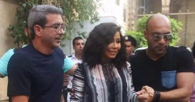 تعرف على حقيقة تصوير شيرين عبد الوهاب لأغنية جديدة بشارع المعز