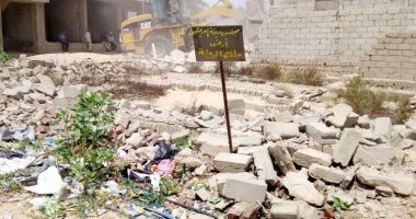  ضبط 214 هاربا من أحكام قضائية وإزالة 85حالة إشغالات بأسوان 
