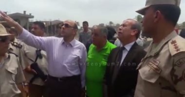 محافظ دمياط ومدير الأمن يتابعان حملة إزالة تعديات على 13 فدان أملاك دولة