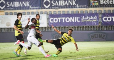 بعد 30 دقيقة.. التعادل السلبى مستمر بين الزمالك ودجلة