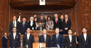 نواب اليابان يصفقون لبرلمان مصر 3 دقائق.. لقاءات مكثفة للوفد البرلمانى برئاسة عبد العال باليوم الأول فى طوكيو.. يطالب بالتعاون لإنشاء الخط الرابع للمترو.. ونقاش موسع حول مكافحة الإرهاب
