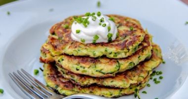 طريقة عمل شرائح الكوسة المحمرة